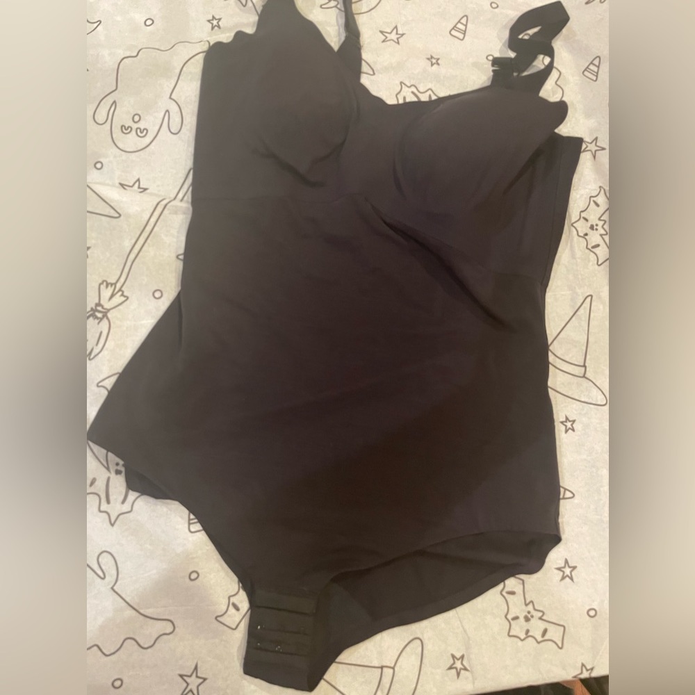 Honeylove Body Suit. NWOT. This piece is a MUST HAVE! ABSOLUTE ASSET!